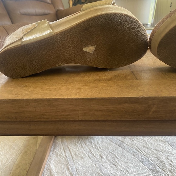 Gold wedges - Picture 5 of 5